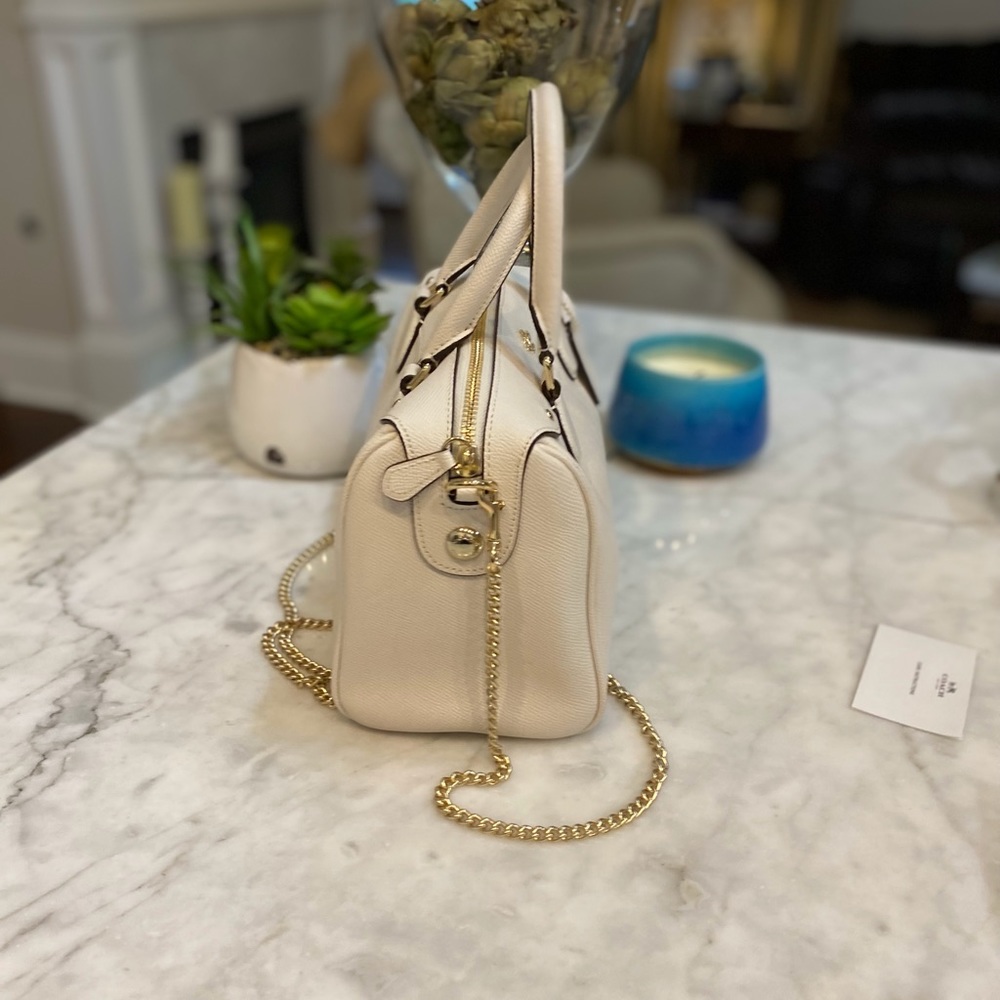 COACH MINI BENNETT SATCHEL!π€ - Picture 7 of 10